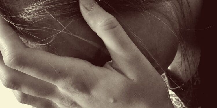 Separan de su cargo a maestro de secundaria de Playa del Carmen denunciado ante la Fiscalía por acoso