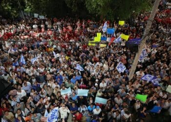 Solidaridad con Lili Campos; cuatro mil personas la respaldaron en su registro como aspirante a la alcaldía