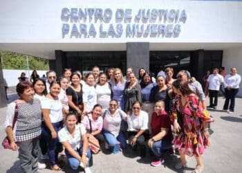 Solidaridad con acciones a favor de las mujeres