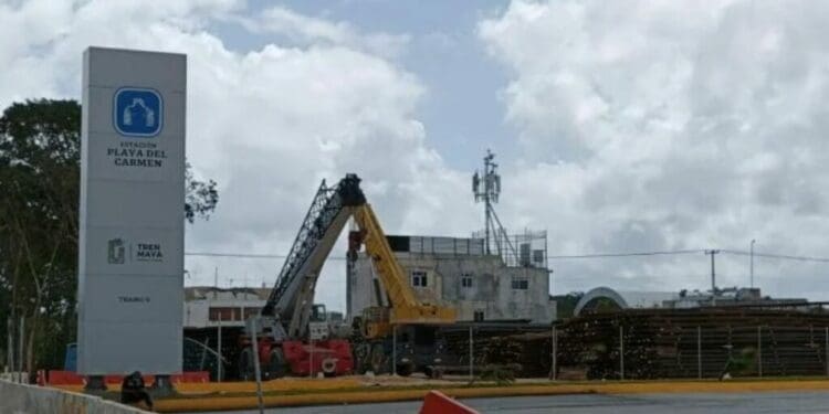 Colocarán plumas de acceso en vías cercanas a estación del Tren Maya en Playa del Carmen