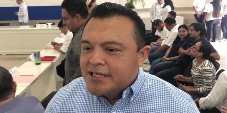 En apego a ley electoral, regidores y funcionarios de Solidaridad solicitan licencia previo a las campañas