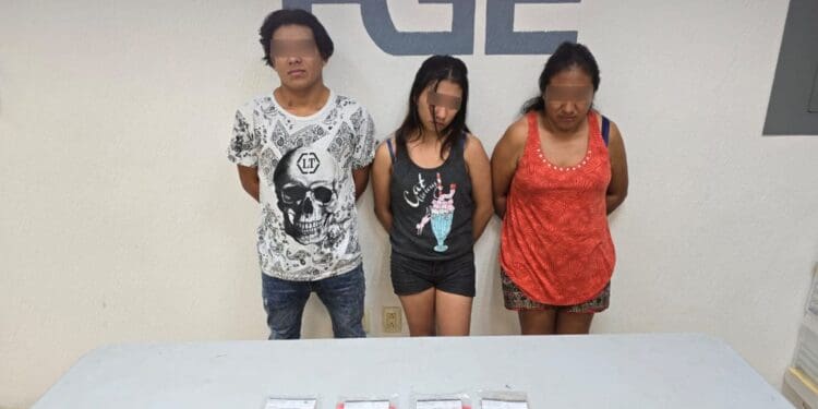 Fiscalía de Quintana Roo captura en flagrancia a nueve personas por narcomenudeo en Solidaridad