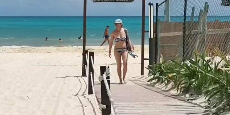 Locales y turistas desean seguir disfrutando de la Playa 88; piden que no se realicen obras en la costa