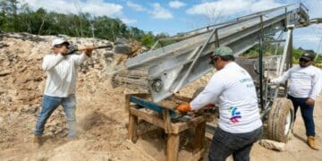 Reconocimiento Internacional a Playa del Carmen por proyecto sobre el manejo del sargazo