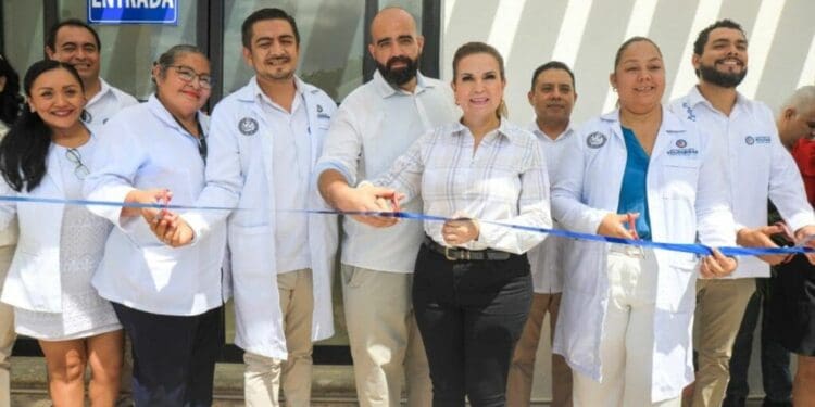 Lili Campos cumple con mejoras en el sistema de salud local