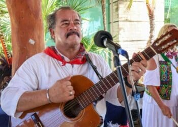 Presentan concierto musical a alumnos del curso de verano “Baxal Paal”