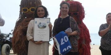 Entregan certificado Blue Flag en la Playa Inclusiva Pelícanos