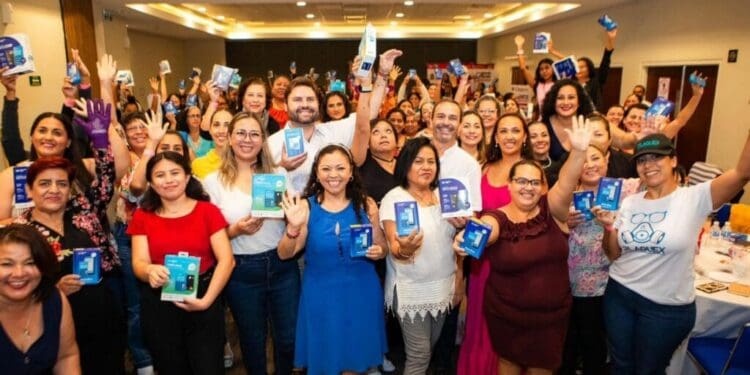 Mujeres Transformando Quintana Roo, verdadera herramienta de justicia social: Antón Bojórquez