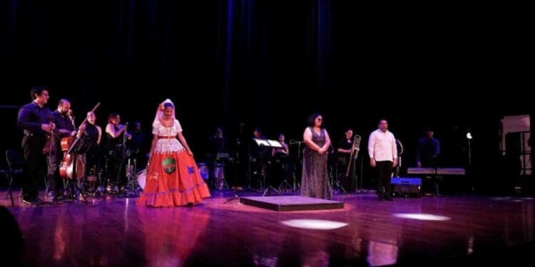 Gran debut de la Orquesta Típica de Playa del Carmen