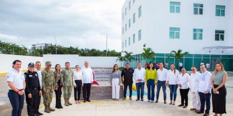Acompaña Estefanía Mercado a la gobernadora Mara Lezama a la inauguración de la nueva sede de la Fiscalía General del Estado
