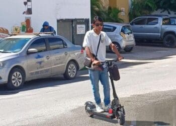 Regidor Orlando Muñoz Gómez promueve iniciativa para regularizar la micromovilidad en Playa del Carmen