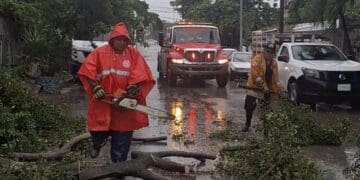 Despliega gobierno de Estefanía Mercado el Operativo Tormenta ante fuertes lluvias