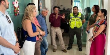 Gobierno de Estefanía Mercado fortalece coordinación con empresarios en materia de protección civil