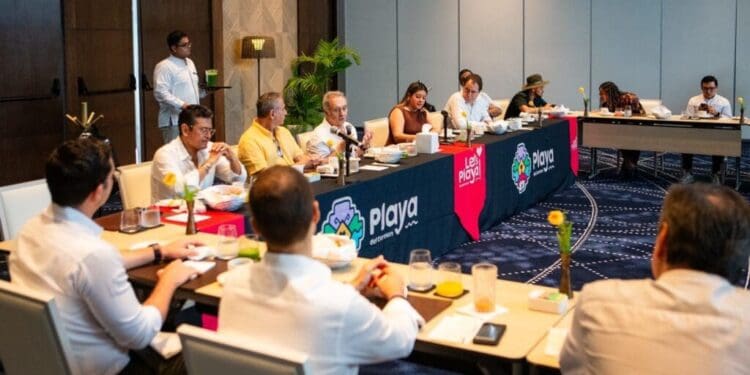 Playa del Carmen se lanza a conquistar el turismo de lujo mundial con alianza histórica entre gobierno y hoteleros