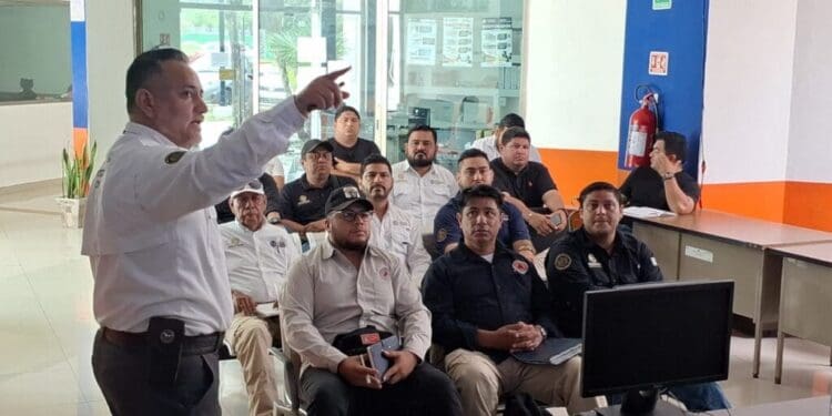 Con la profesionalización de inspectores de Protección Civil, gobierno de Estefanía Mercado refuerza la seguridad en comercios