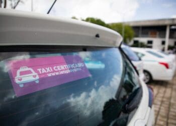 Gobierno de Estefanía Mercado impulsa taxistas de excelencia para transformar el turismo de Playa del Carmen