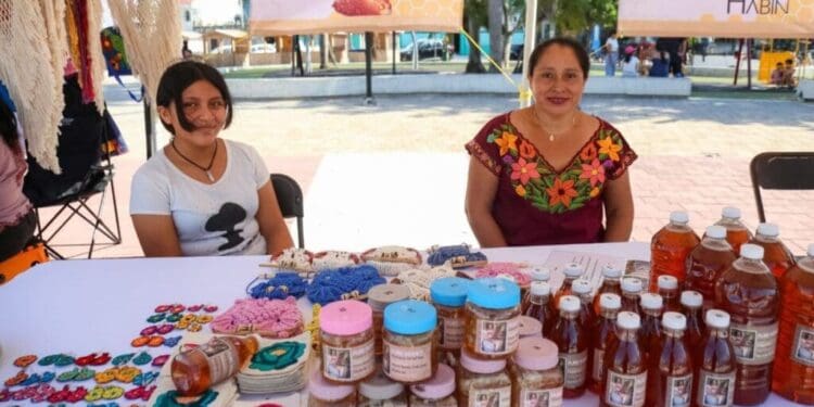 “Lágrimas de Oro Maya”, un espacio para reconocer el valor de la actividad apícola en Quintana Roo