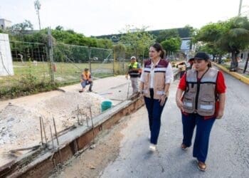Supervisa Estefanía Mercado avance de la remodelación de la Avenida 10 Norte en Playa del Carmen