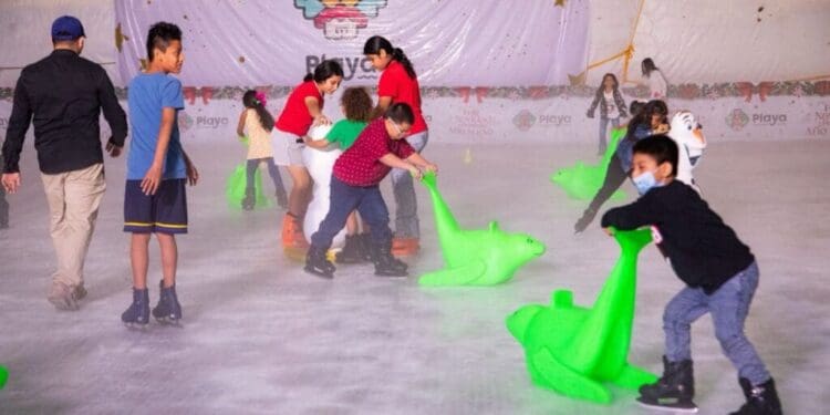 Gobierno de Playa del Carmen abre la pista de hielo de acceso libre más grande de Quintana Roo para el disfrute de las familias