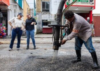 Chambamanía arranca con todo en Villas del Sol; Estefanía Mercado supervisa mega jornada de Servicios Públicos