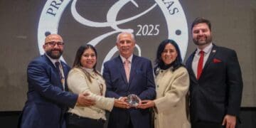 Playa del Carmen gana el Premio Excelencias Turísticas en la FITUR 2026 por la Ruta de la Miel y la Selva
