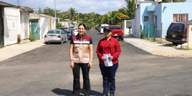 Estefanía Mercado pavimenta ocho mil metros cuadrados de vialidad en Villamar 2 de Playa del Carmen