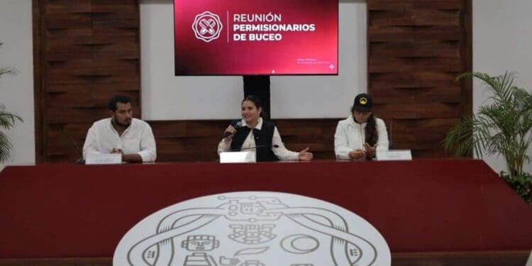 Promueve gobierno de Estefanía Mercado inclusión económica del sector de buceo en la transformación de Playa del Carmen